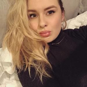 Meet your Posher, Nikol